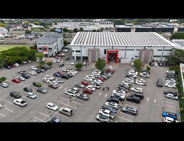 5,186M² RETAIL FOR SALE IN BRYANSTON